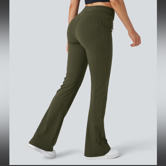 Halara High Waisted Flare Cargo Pants - Size Large LONG - Picture 3 of 10